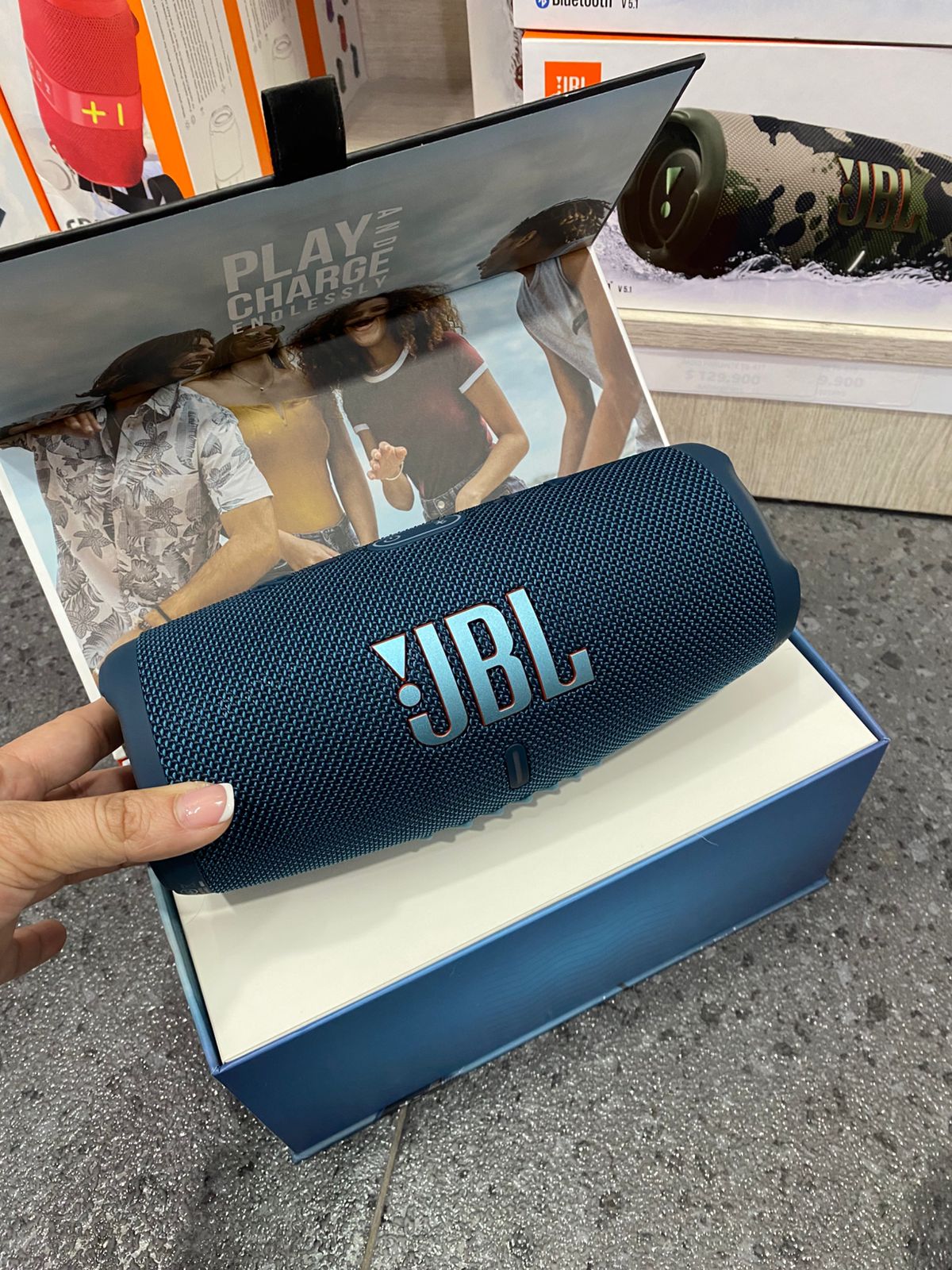 PARLANTE JBL CHARGE5